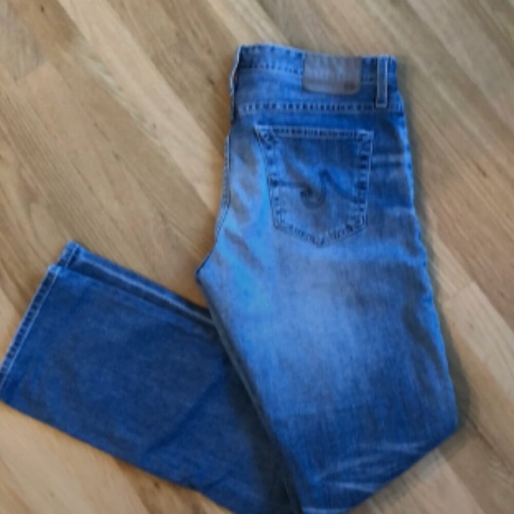 New WO Tags Men’s AG Jeans Size 32R